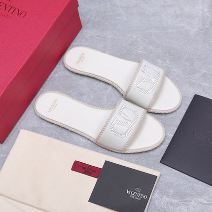 VALENTINO 26S FLAT SLIDE SANDALS IN WHITE CALFSKIN