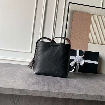 CHANEL 26S BUCKET BAG 23 IN BLACK QUILTED CALFSKIN