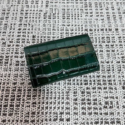 CHANEL 26S FLAP WALLET 11 IN DARK GREEN CROCODILE-EMBOSSED CALFSKIN
