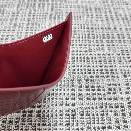 CHANEL 26S FLAP WALLET 11 IN DARK RED CROCODILE-EMBOSSED CALFSKIN STYLE 4