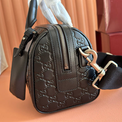 GUCCI 26S EMBLEM DUFFLE BAG 25 IN BLACK EMBOSSED CALFSKIN