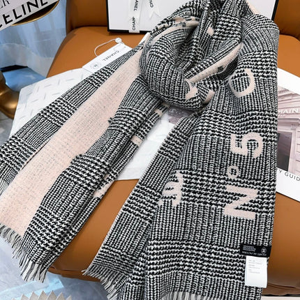 CHANEL 26S SCARF 195 IN CASHMERE 504535