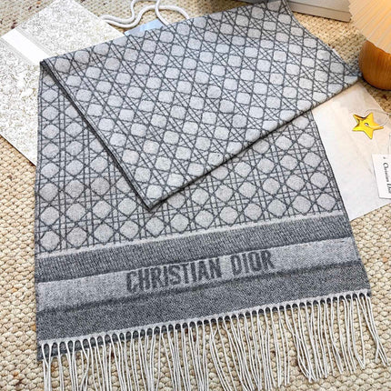 DIOR 26S SCARF IN CASHMERE 504532