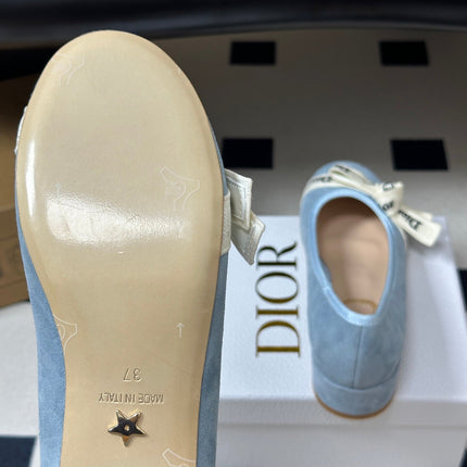 DIOR 26S MARY JANE HIGH HEELS 35MM IN LIGHT BLUE SUEDE WITH WHITE LOGO RIBBON