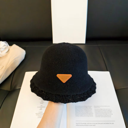 PRADA 26S BUCKET HAT 502058