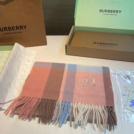 BURBERRY 26S SCARF 200 IN CASHMERE 510920