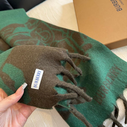 BURBERRY 26S SCARF 190 IN CASHMERE 513314