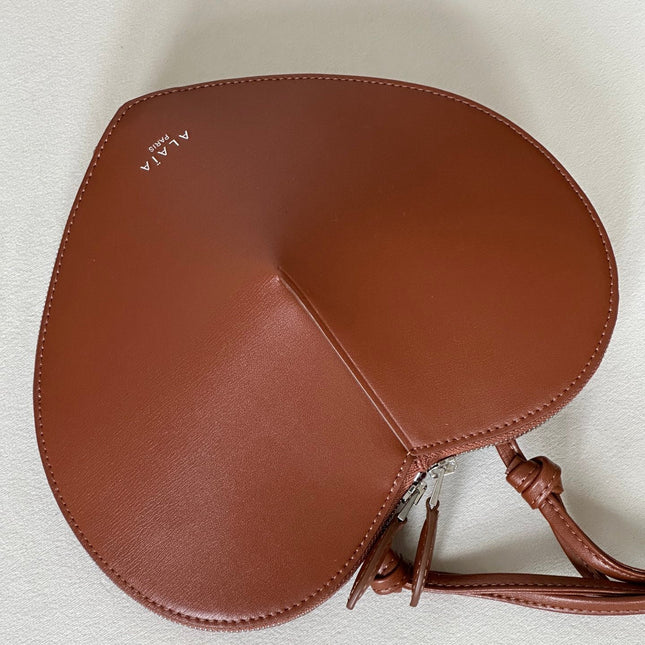 LE COEUR BAG 21 IN UMBER BROWN CALFSKIN