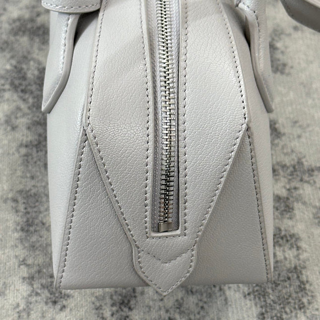 LE TECKEL SMALL BAG 27 IN PLATINUM GOATSKIN