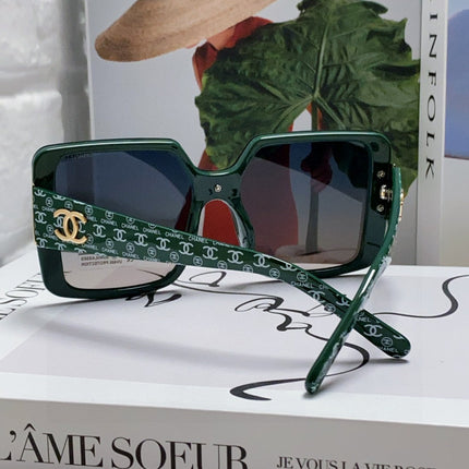 CHANEL 26S OVERSIZED SQUARE SHAPE IN ACETATE 399828