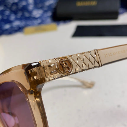 BURBERRY 26S SQUARE FRAME IN ACETATE 493068