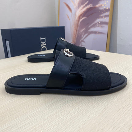 CD SYMBOL SLIDE CUT SANDAL BLACK JACQUARD
