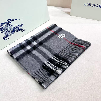 BURBERRY 26S SCARF 168 IN CASHMERE 513377
