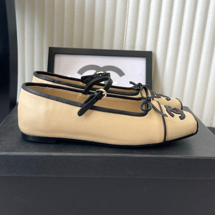 CHANEL 26S SQUARE TOE MARY JANE BALLET FLATS IN BEIGE CALFSKIN AND PATENT CALFSKIN
