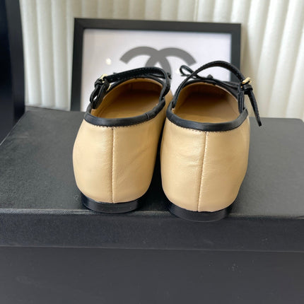 CHANEL 26S SQUARE TOE MARY JANE BALLET FLATS IN BEIGE CALFSKIN AND PATENT CALFSKIN