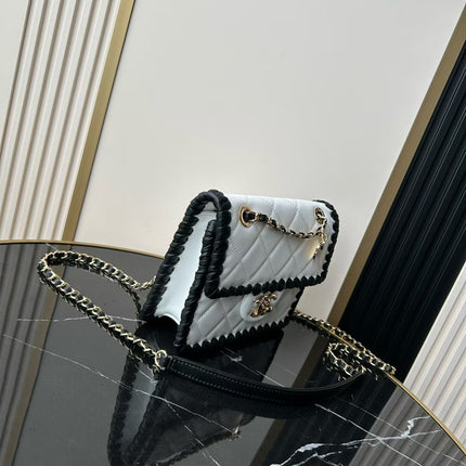 CHANEL 26S FLAP BAG 19 IN WHITE QUILTED LAMBSKIN WITH BLACK LEATHER TRIM