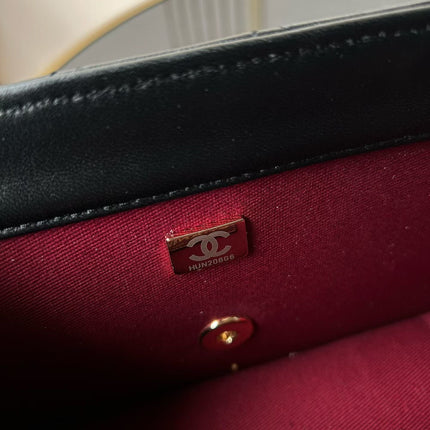 CHANEL 26S FLAP BAG 22 IN BLACK QUILTED LAMBSKIN