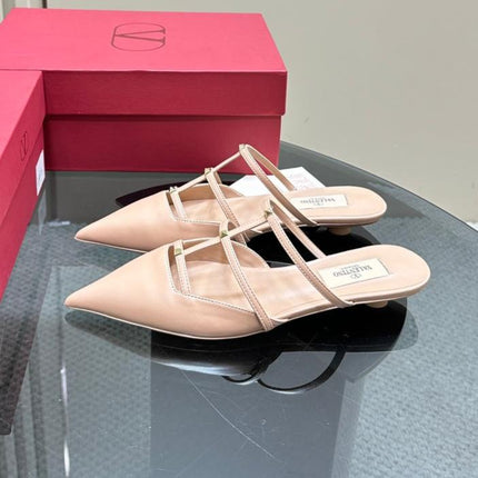 ROCKSTUD WISPY NUDE TAN CALFSKIN MULE 20MM