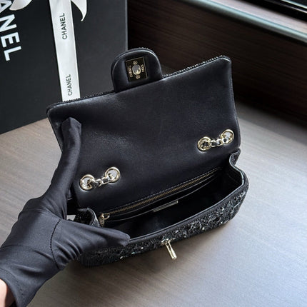 CHANEL 26S FLAP BAG 21 IN BLACK CRYSTAL-EMBELLISHED SPARKLING