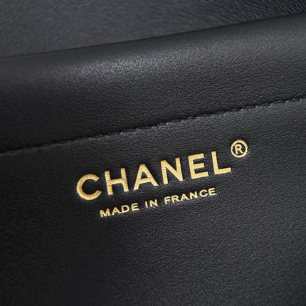 CHANEL 26S SHOULDER BAG 29 IN BLACK CALFSKIN AND LIGHT BEIGE FUZZY TWEED