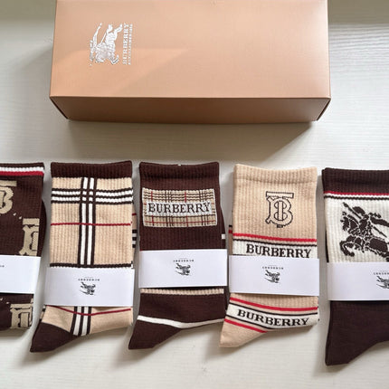 BURBERRY 26S CREW SOCKS 897551 (1 BOX)
