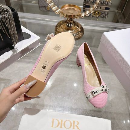 DIOR 26S BLOCK HEEL PUMPS 35MM IN LIGHT PINK MESH FABRIC WITH FRONT BOW