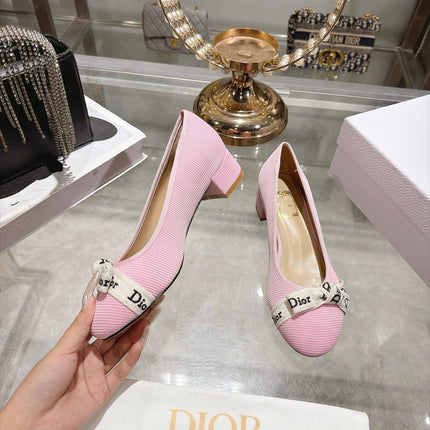 DIOR 26S BLOCK HEEL PUMPS 35MM IN LIGHT PINK MESH FABRIC WITH FRONT BOW