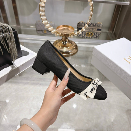 DIOR 26S BLOCK HEEL PUMPS 35MM IN BLACK MESH FABRIC WITH FRONT BOW