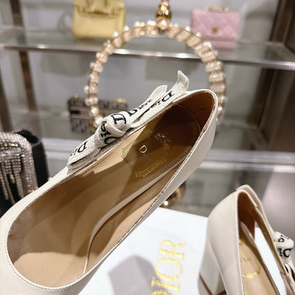 DIOR 26S BLOCK HEEL PUMPS 85MM IN IVORY WHITE CALFSKIN WITH BOW