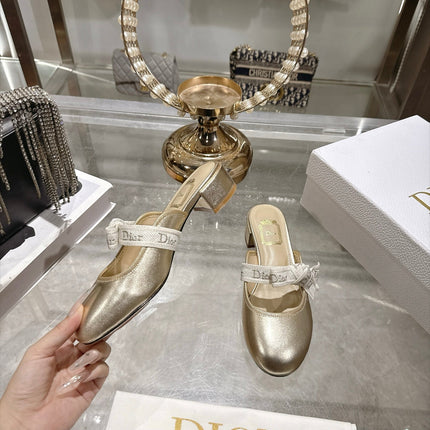 DIOR 26S LOW HEEL MULES 35MM IN GOLD CALFSKIN WITH EMBROIDERED STRAP